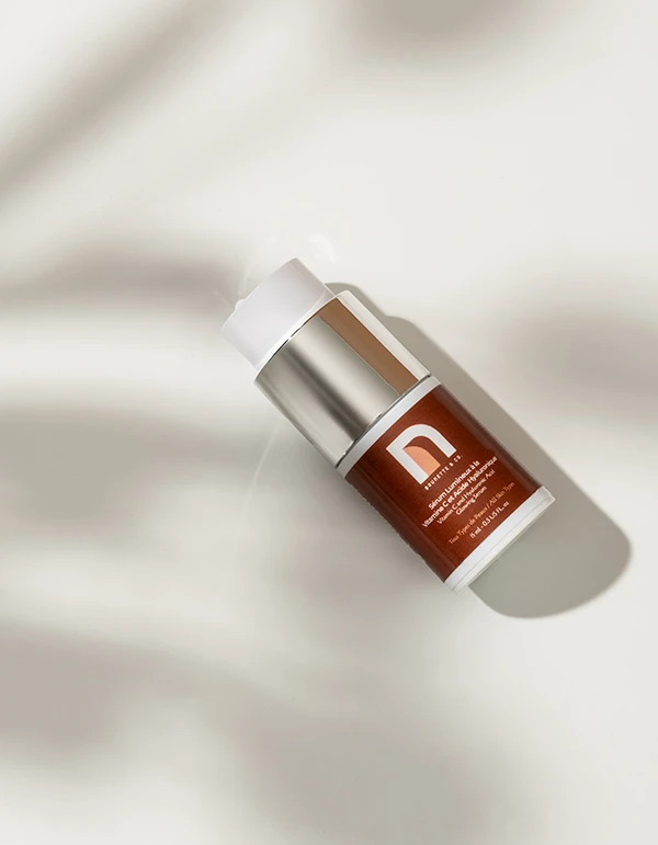 Vitamin C and Hyaluronic Acid Glowing Serum